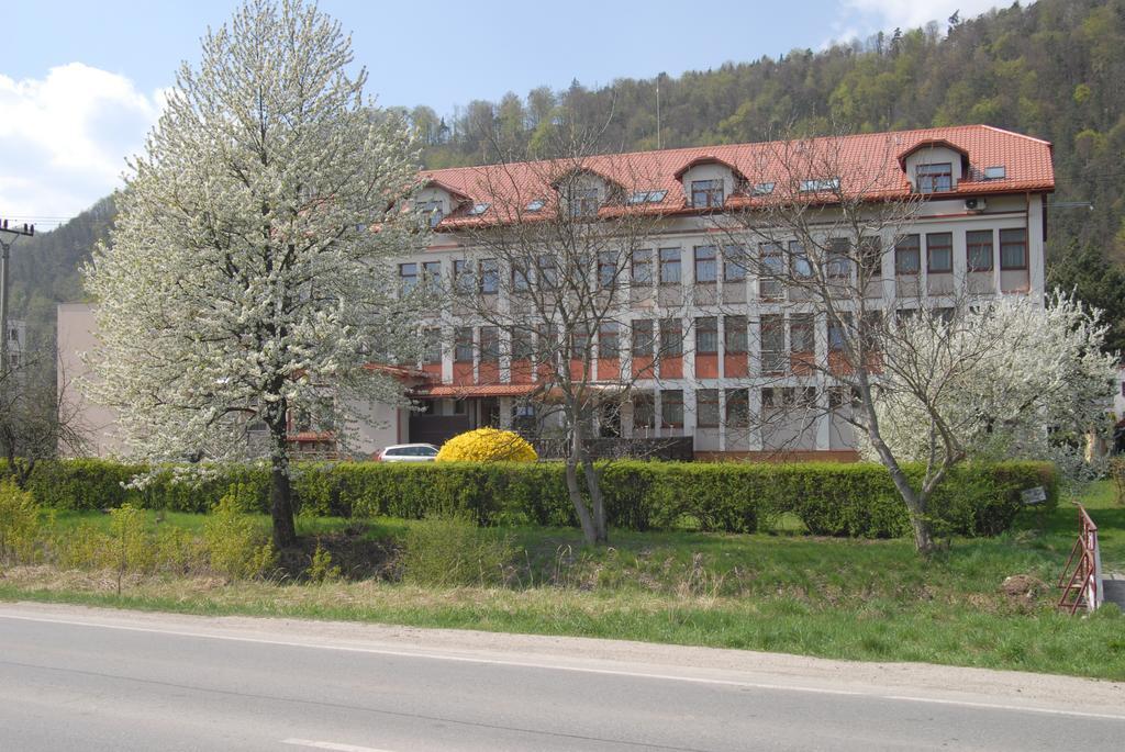 Hotel Podhradie Povazska Bystrica Bagian luar foto